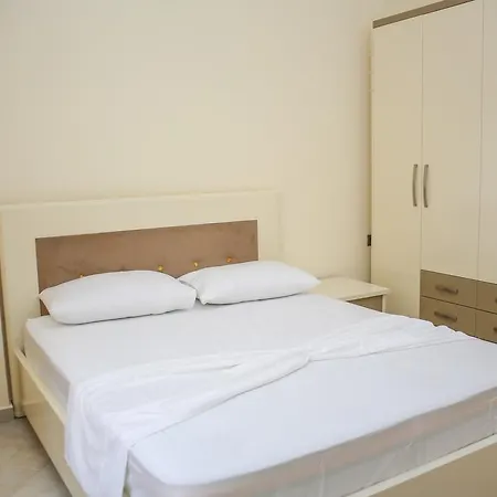 Luxury Golem Golem (Tirana)